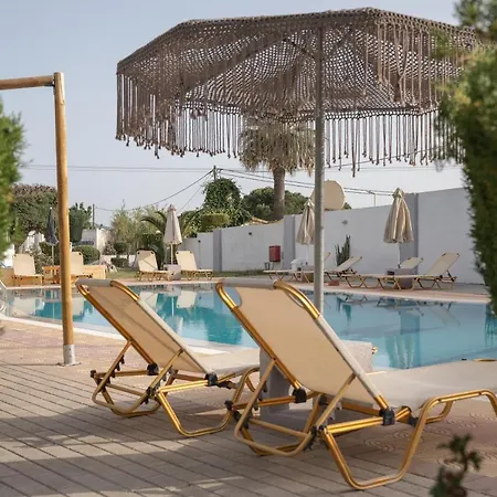 Casa Blue Sarantis 4*