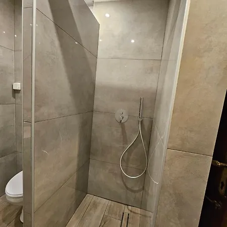 Maroula Blue Studios&suites