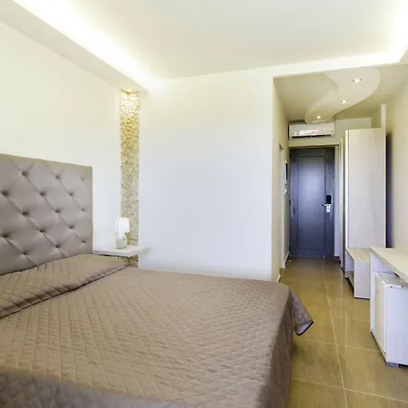 Casa Blue Sarantis 4*