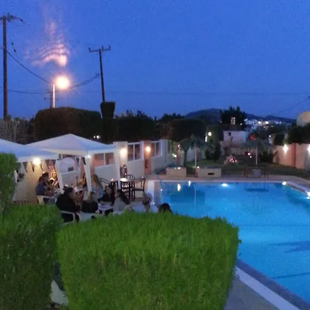 Casa Blue Sarantis 法里拉基