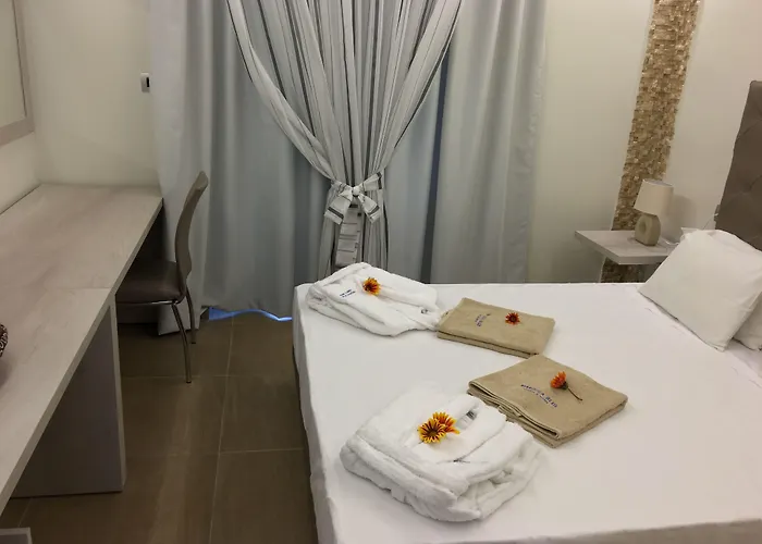 Casa Blue Sarantis 招待所 法里拉基